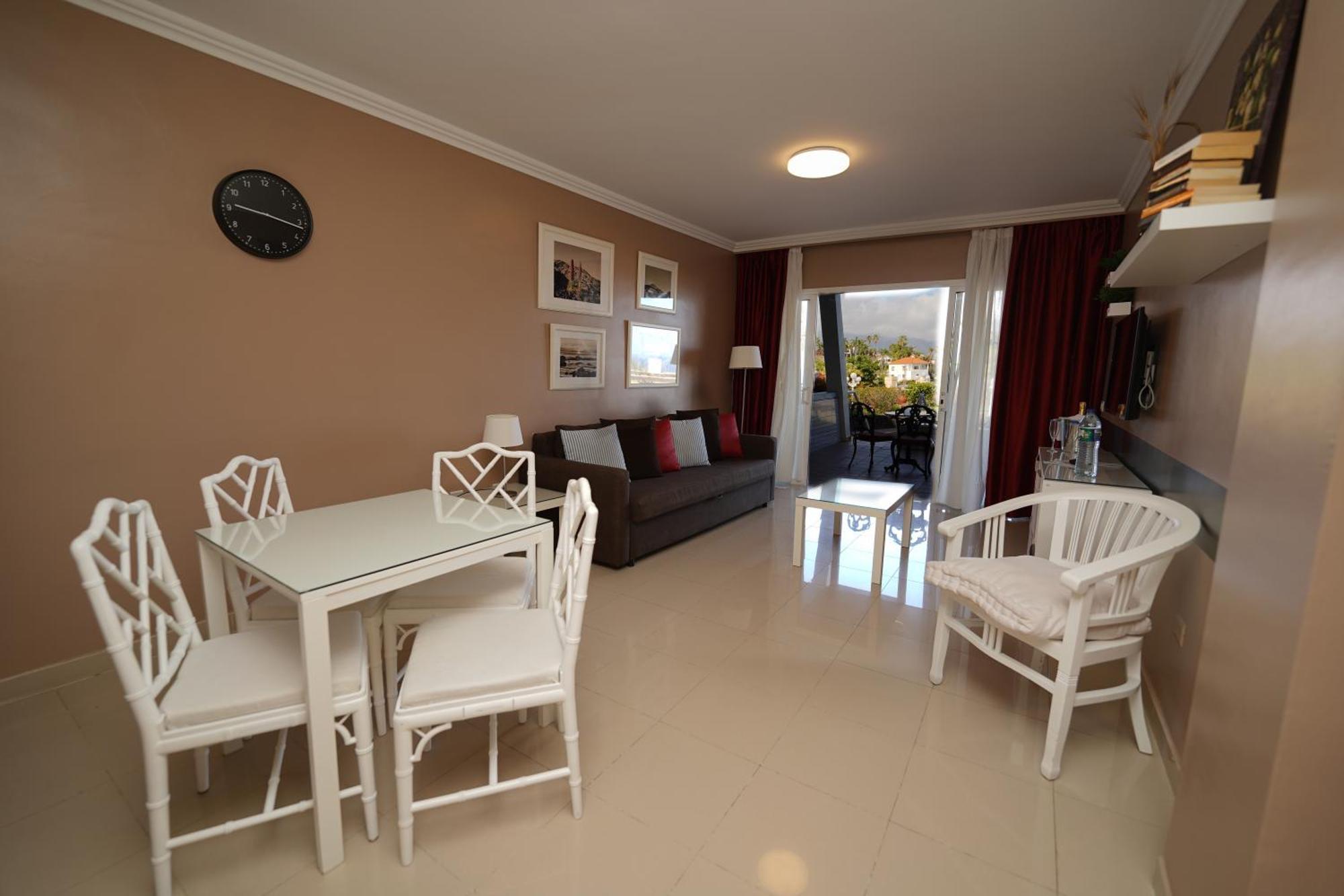 Rf La Quinta Park Suites Santa Ursula  Ngoại thất bức ảnh